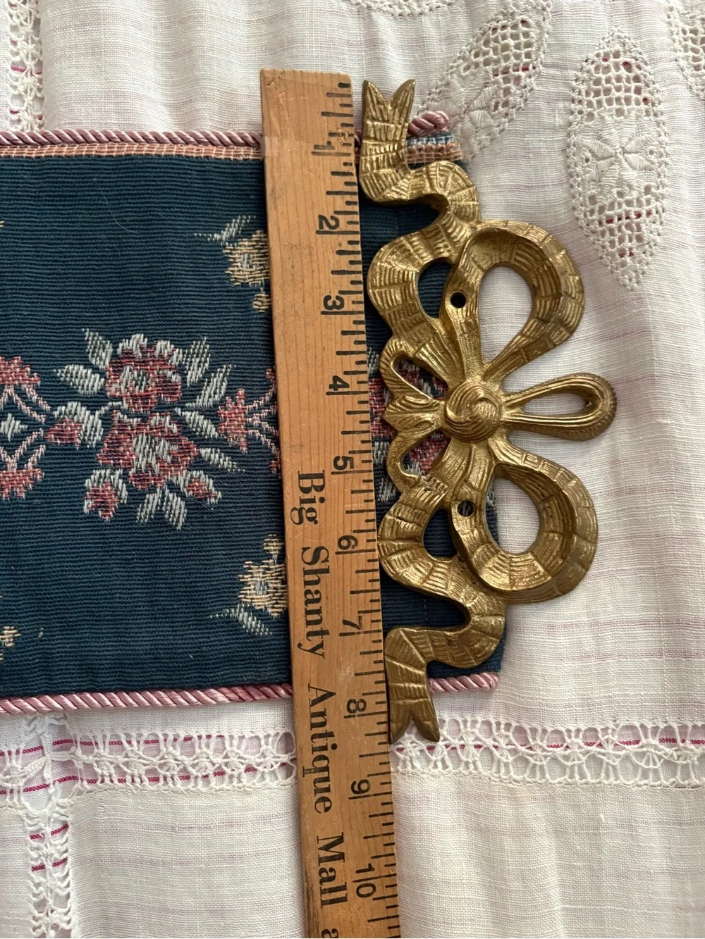 Vintage-Inspired Pink and Navy Floral Wall Hanging with Gold Accent